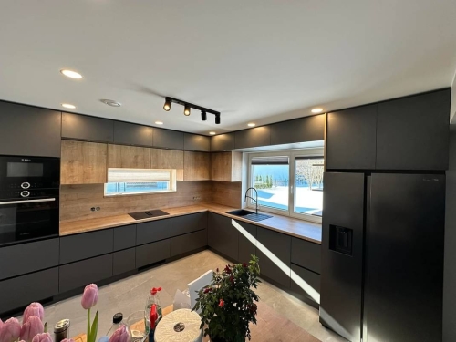 370926682 310725454808285 2717658641831731523 n